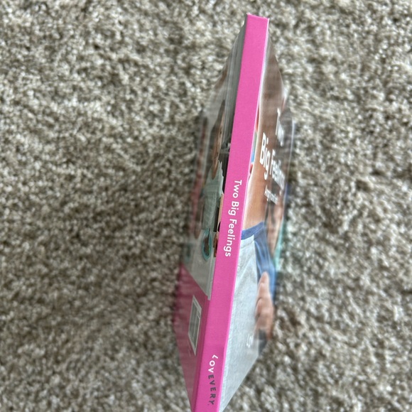 Lovevery Two Big Feelings Happy Either Way (Two Book Bundle) - Picture 7 of 10